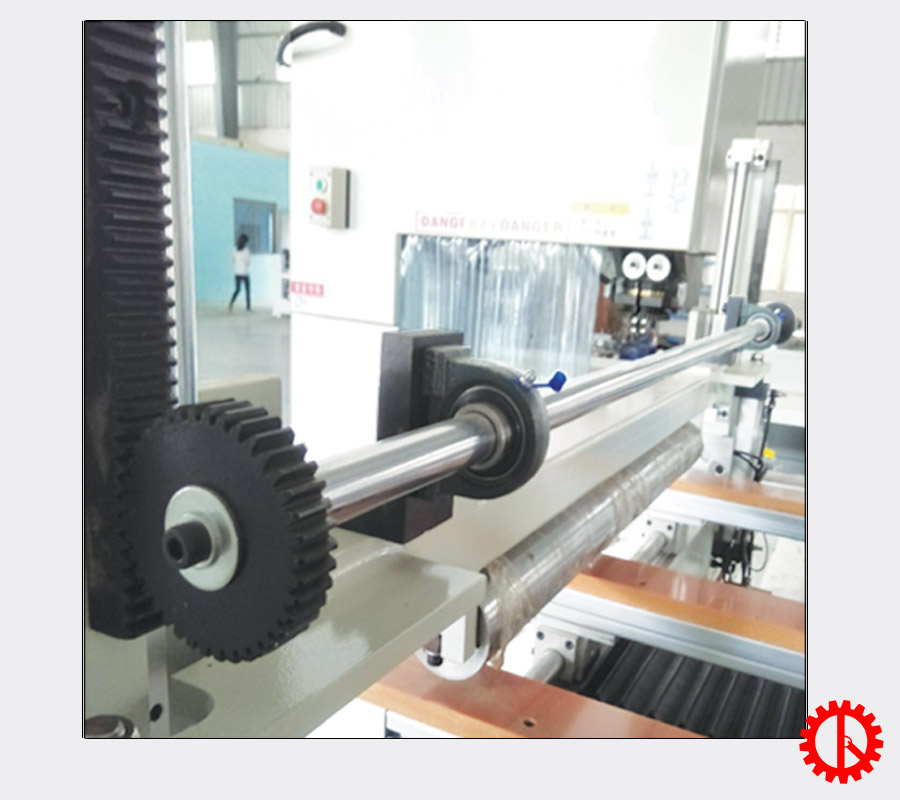 Bộ đè phôi máy cưa lọng lập trình cắt Autocard SDJ-2000 | Quốc Duy