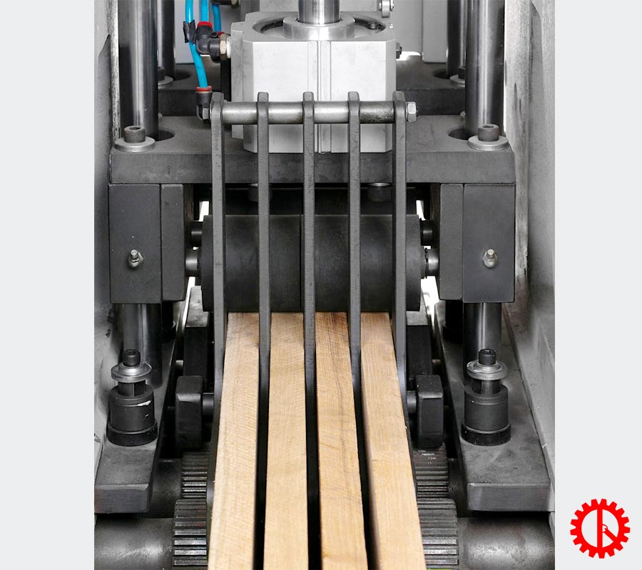 Cắt 4 phôi gỗ cùng lúc máy rong phách nhiều lưỡi tự động MAC-15 | Quốc duy
