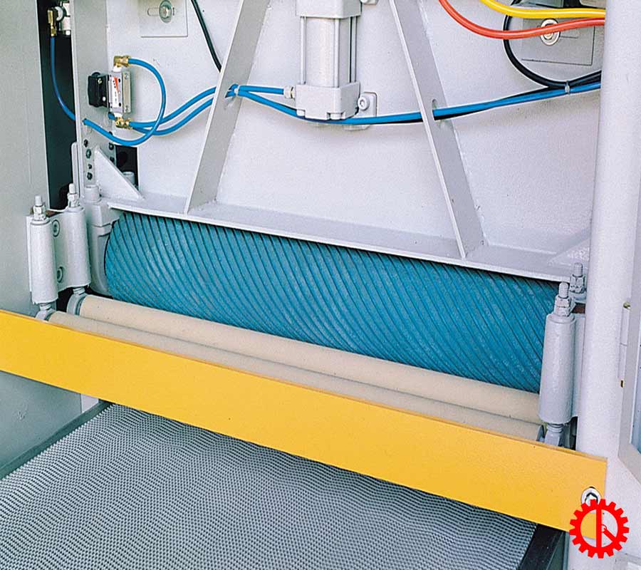 Con lăn cao su máy chà nhám xả sơn lót PR-37B | Quốc Duy