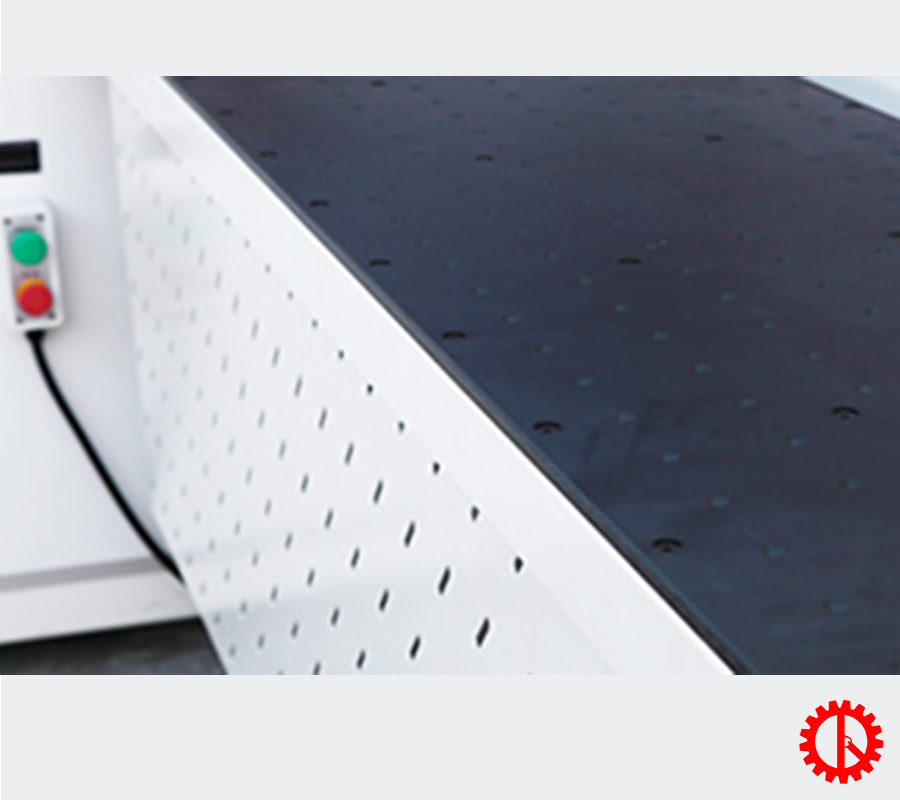 Bàn hơi đưa phôi