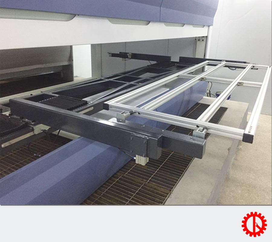 cửa nâng tự động máy sơn gỗ | quốc duy