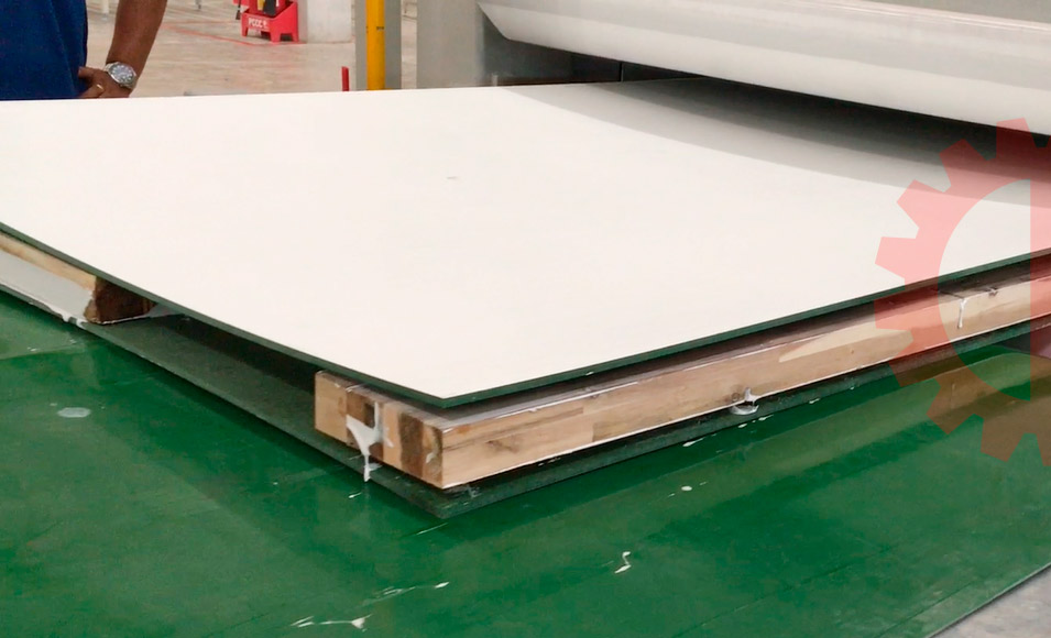 ép tấm mặt cánh cửa gỗ công nghiệp | quốc duy