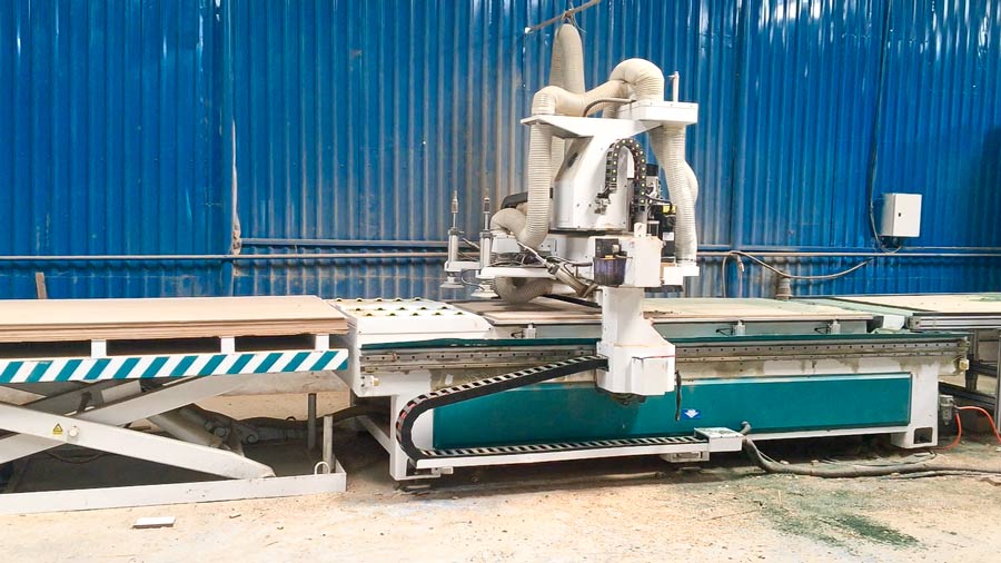 cnc nesting tai xuong khach hang