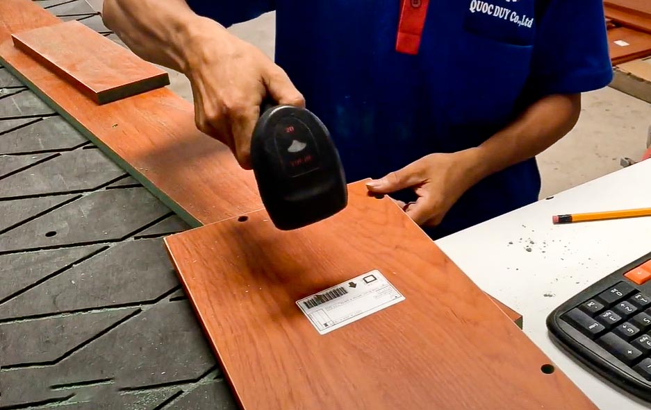 máy khoan ngang cnc quét mã vạch