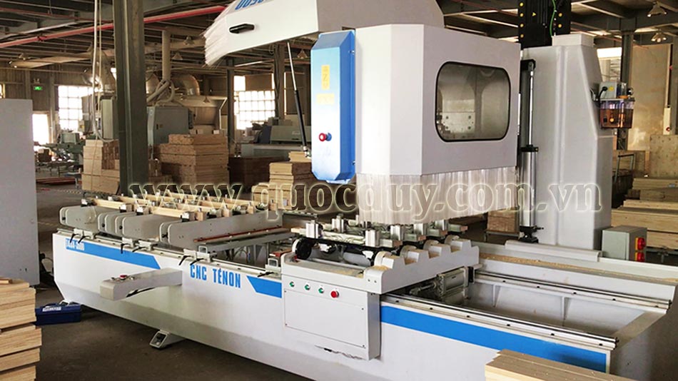 Máy làm mộng âm dương cnc tại xưởng khách hàng | Quốc Duy
