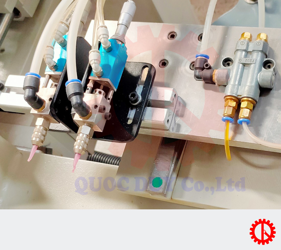 Cụm phun keo máy cắt khoan bắt chốt tự động | Quốc Duy