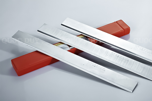 lưỡi dao bào thẳng máy 4 mặt | quốc duy