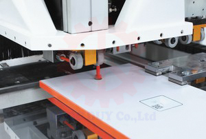 phay bản lề máy khoan 6 mặt cnc | quốc duy