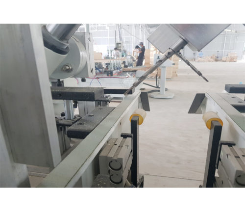 08.03 Giao máy khoan mộng âm xéo 2 đầu SEMAC