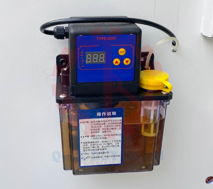 bình chứa dầu bôi trơn tự động | quốc duy