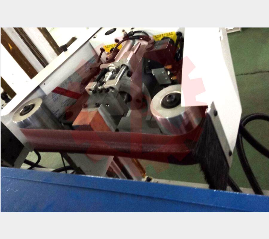 Chổi chà nhám dạng tam giác | Quốc Duy