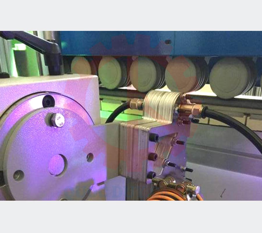 Đầu sơn máy sơn cạnh uv | Quốc Duy