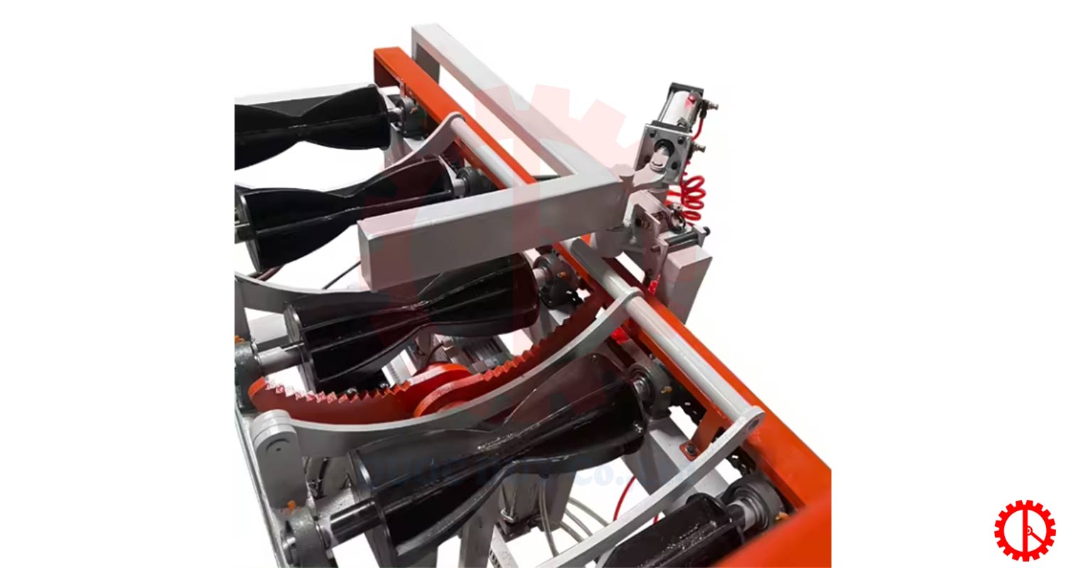 MÁY CẮT KHÚC GỖ TỰ ĐỘNG – MJDL 141 35 Đưa phôi | Quốc Duy