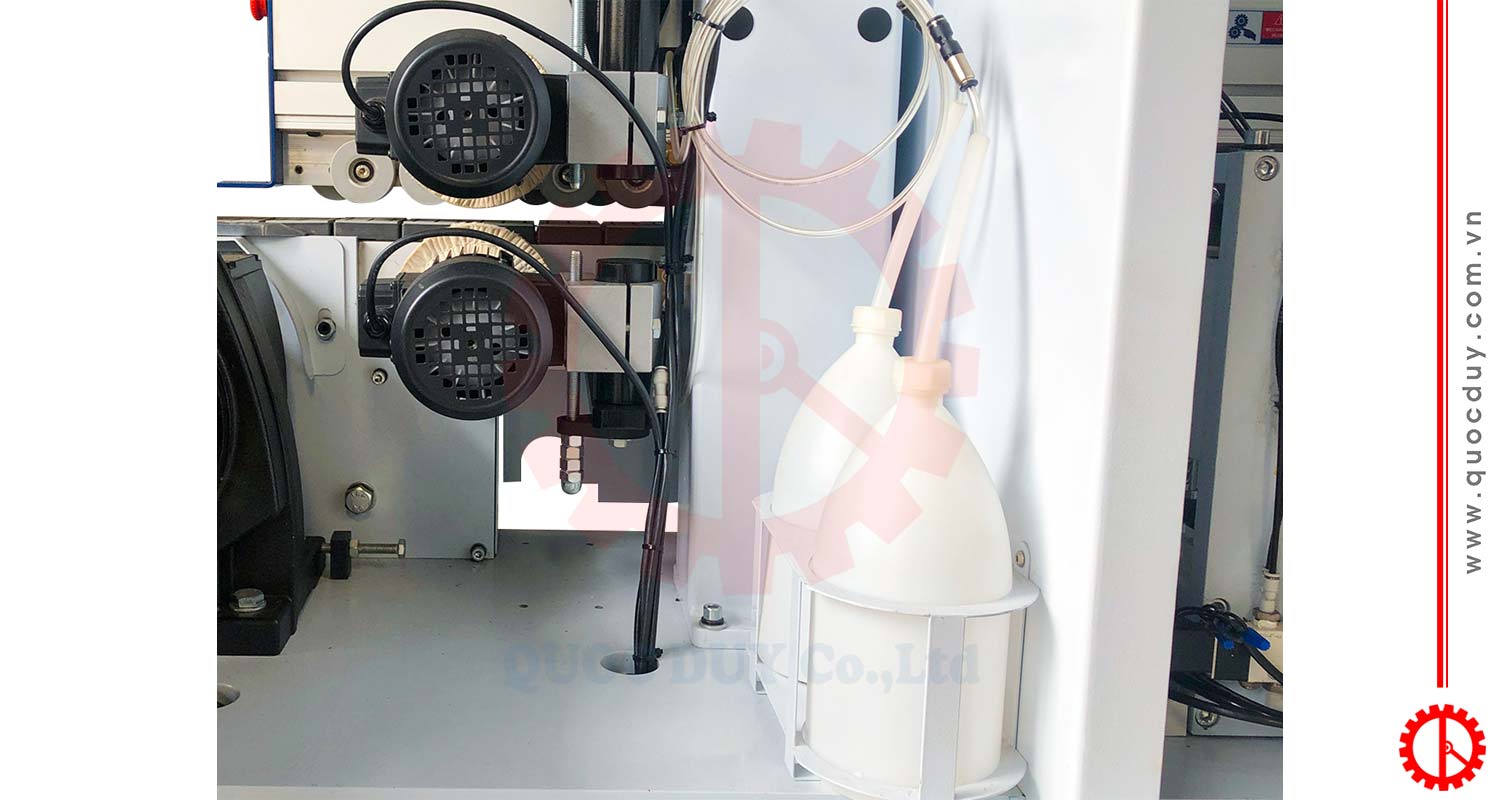 Dung dịch vệ sinh mặt ván | Quốc Duy