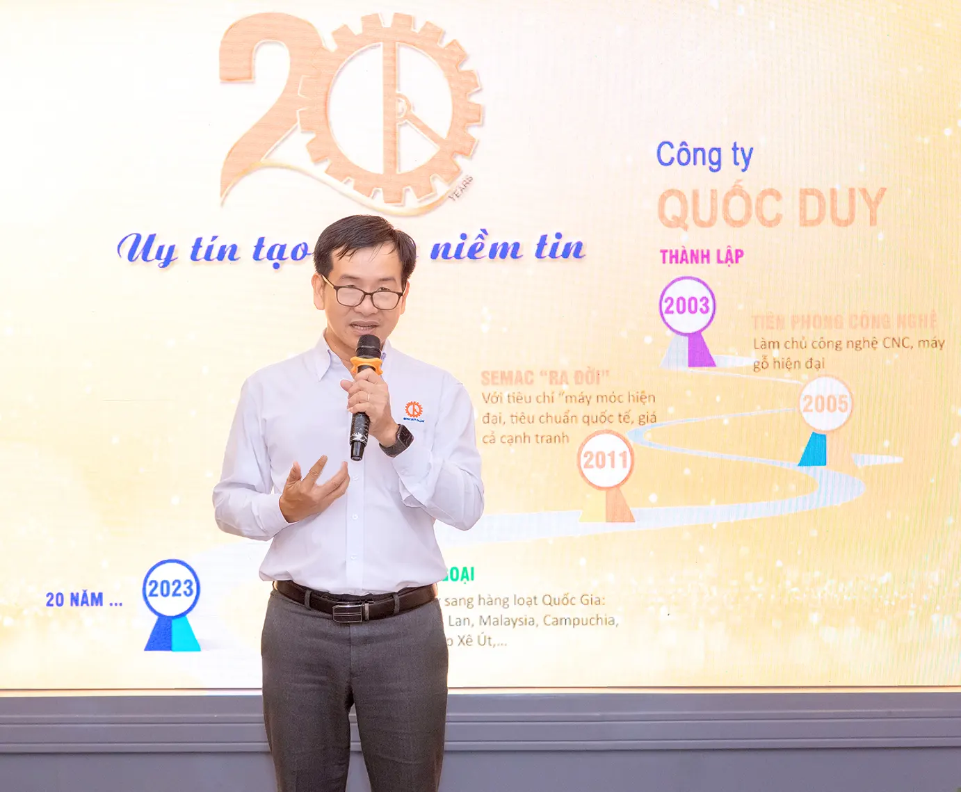 giam doc nguyen van thuan