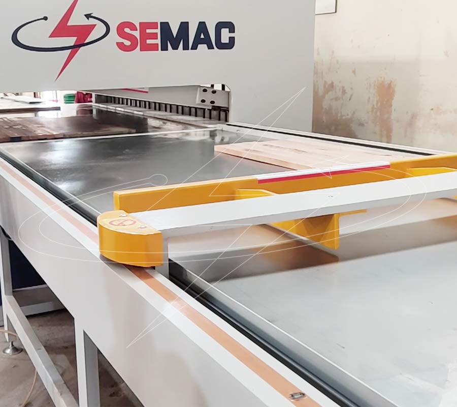 he thong day phoi vao tu dong may ghep go ngang cao tan