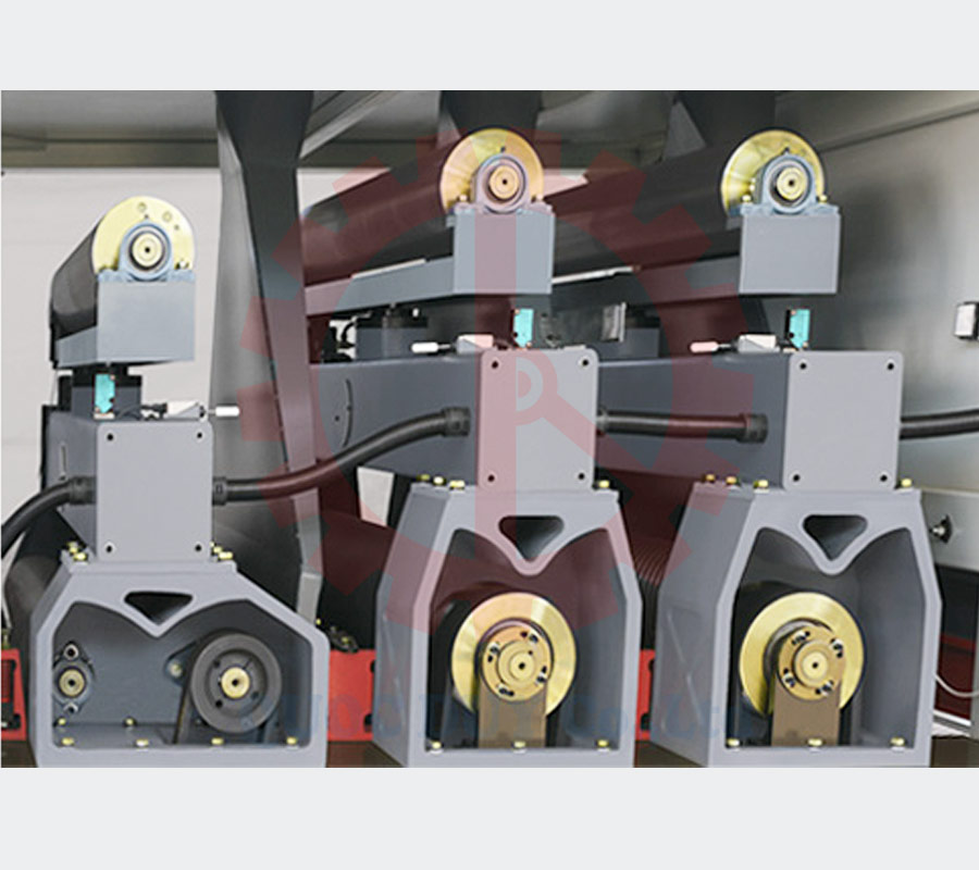 Mặt sau trục máy nhám 3 trục | Quốc Duy