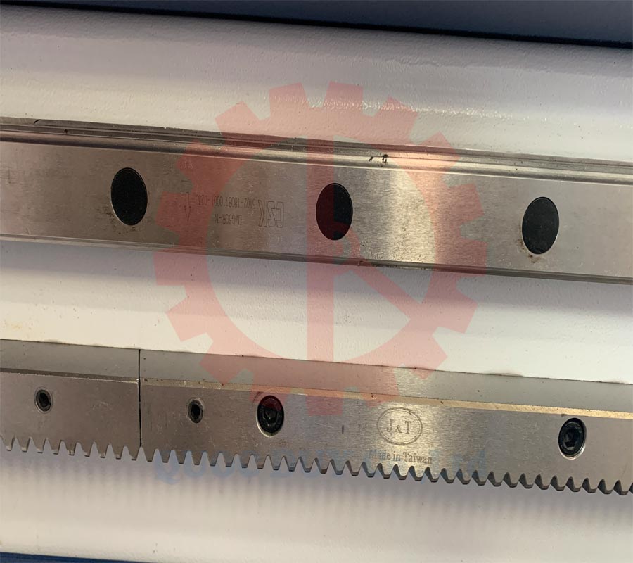 Ray trượt CSK máy phay khoan cnc thay dao tự động | Quốc Duy