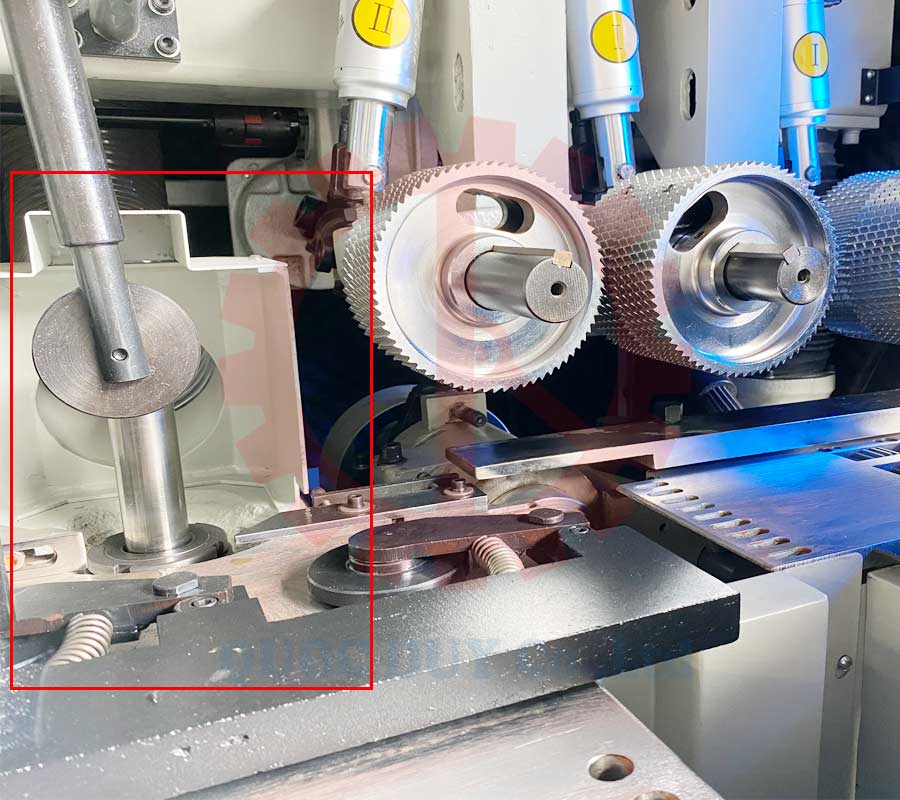 Trục bào mặt cạnh máy bào 4 mặt ZHX M 420 | Quốc Duy