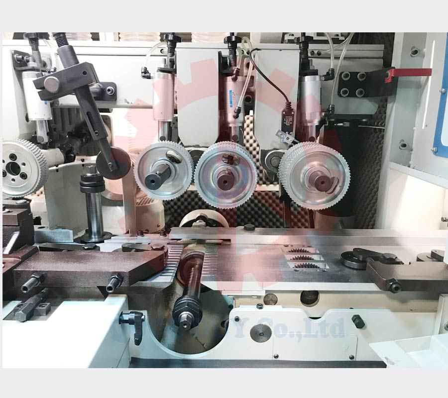 Trục dao bào mặt dưới máy bào 4 mặt 6 trục - SMVK B618D | Quốc Duy